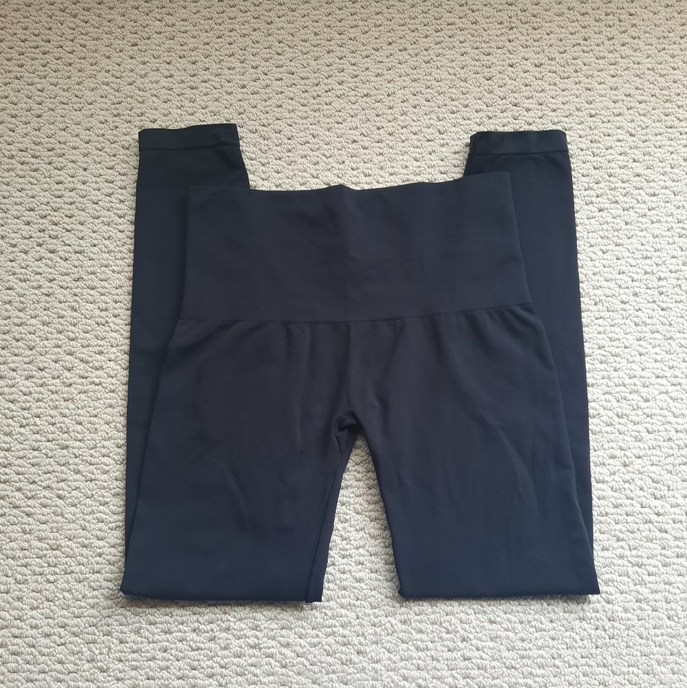 Soma women's leggings, black, size large, preowned